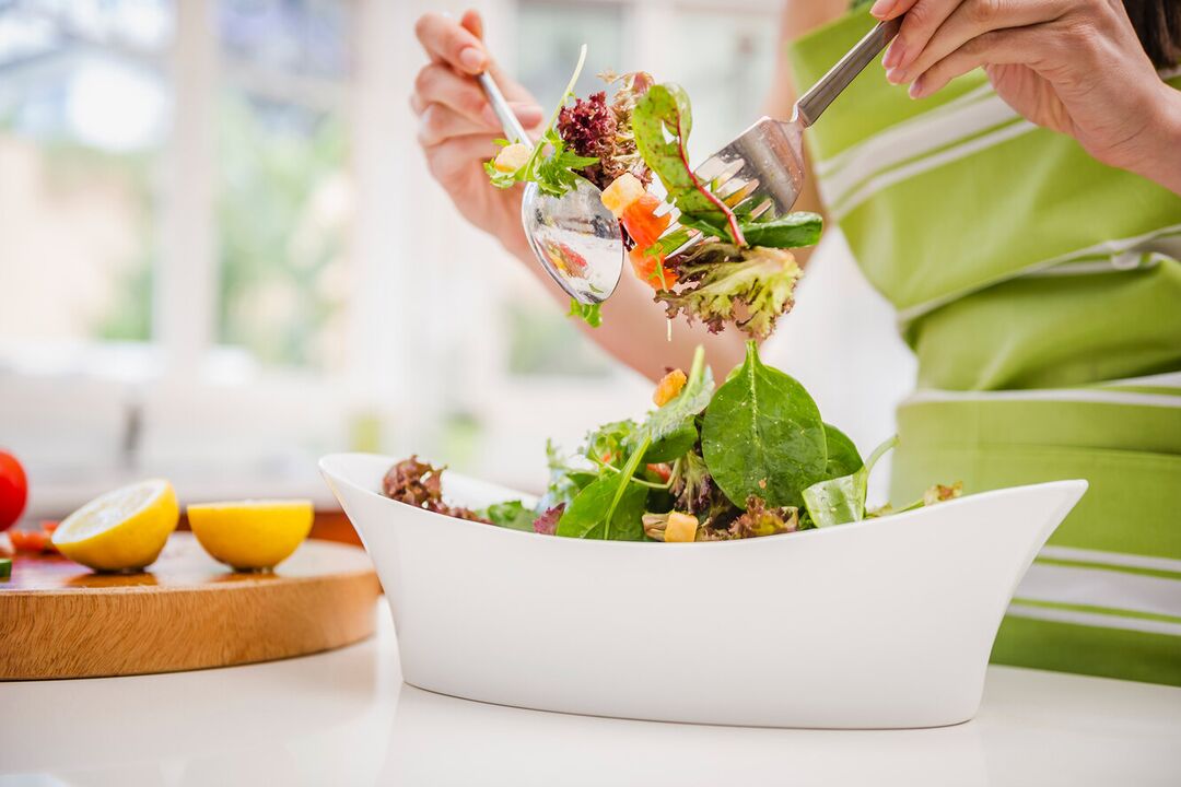 Zorganizowanie zbilansowanej diety przyczynia się do właściwej utraty wagi w ciągu tygodnia